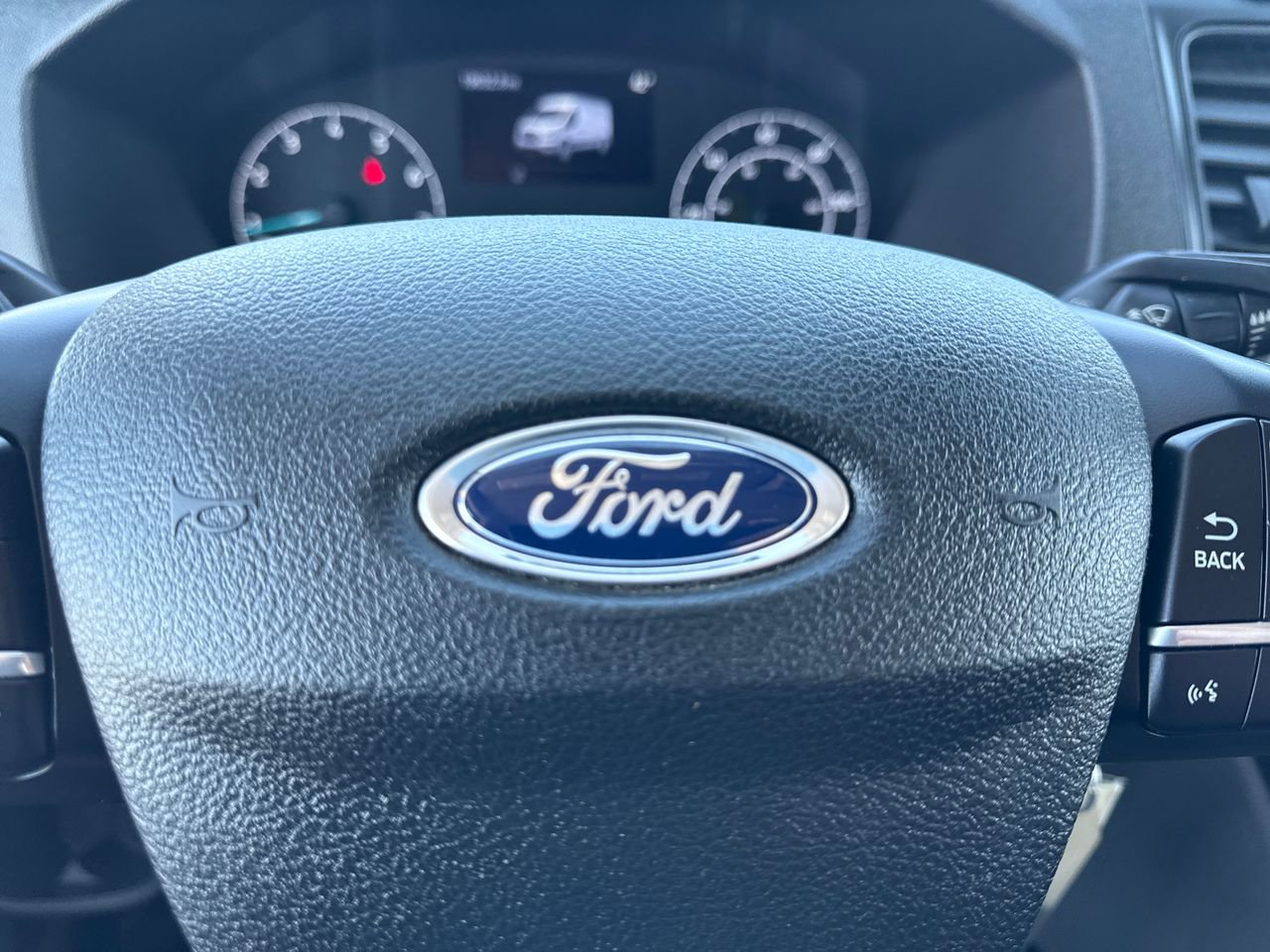 Used 2023 Ford Transit 250 Low Roof AWD w/ Exterior Upgrade Package image 25