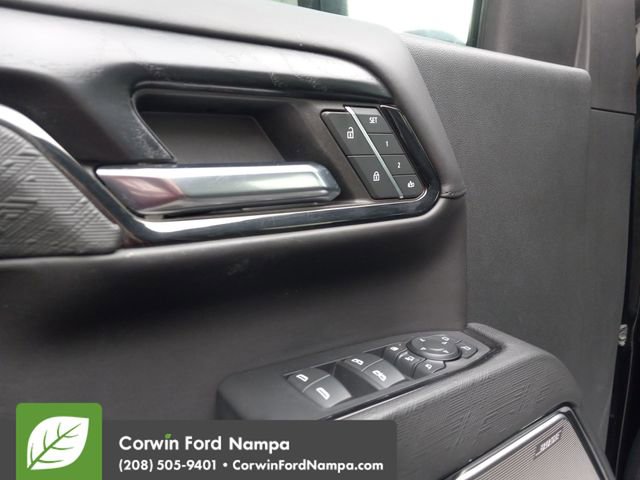 Used 2024 GMC Sierra 2500 AT4X image 11