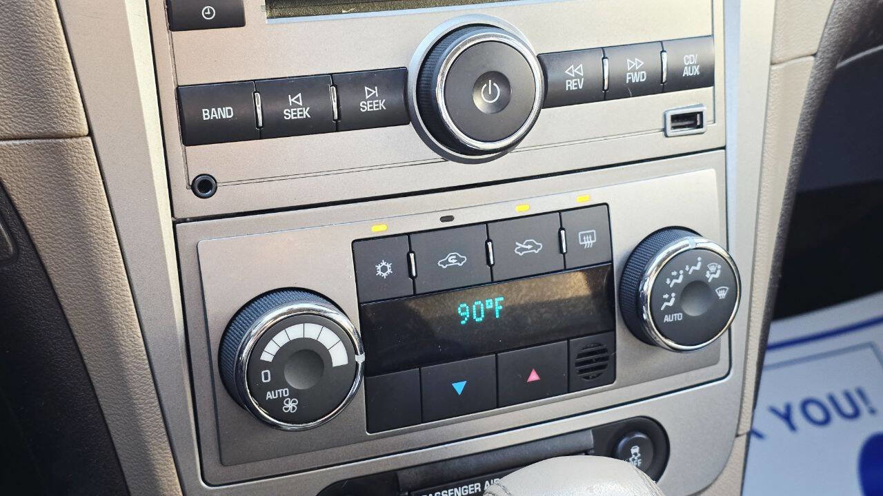 Used 2012 Chevrolet Malibu LTZ image 17