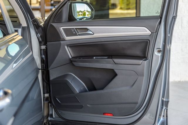 Used 2019 Volkswagen Atlas SE w/ Towing Package image 53