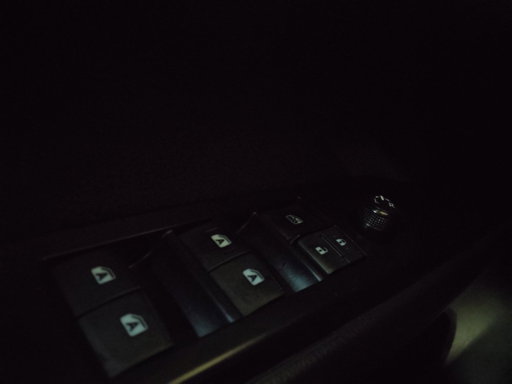 Used 2019 Toyota Camry SE FWD image 27