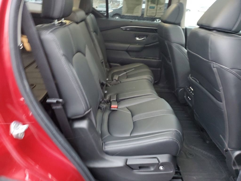 Used 2023 Honda Pilot Touring image 31