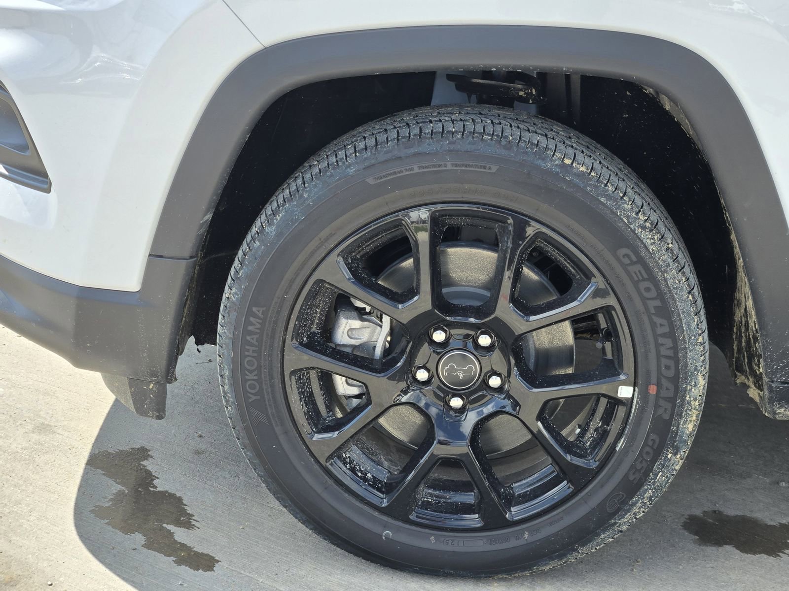 New 2026 Jeep Compass Latitude image 10