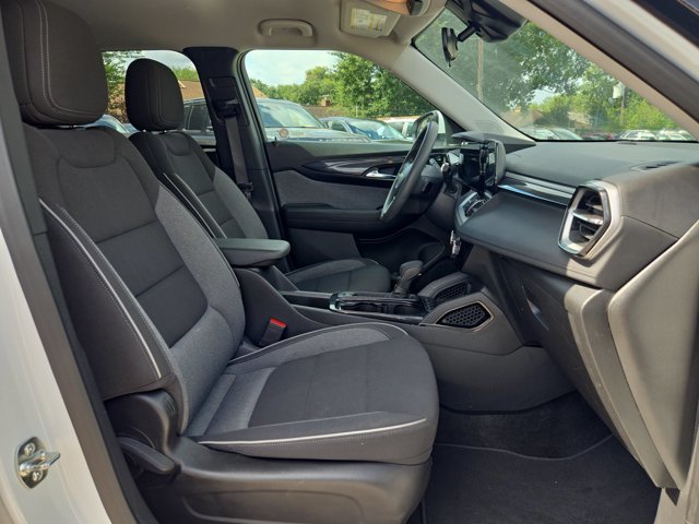 Used 2025 Chevrolet TrailBlazer LT AWD/4WD image 26