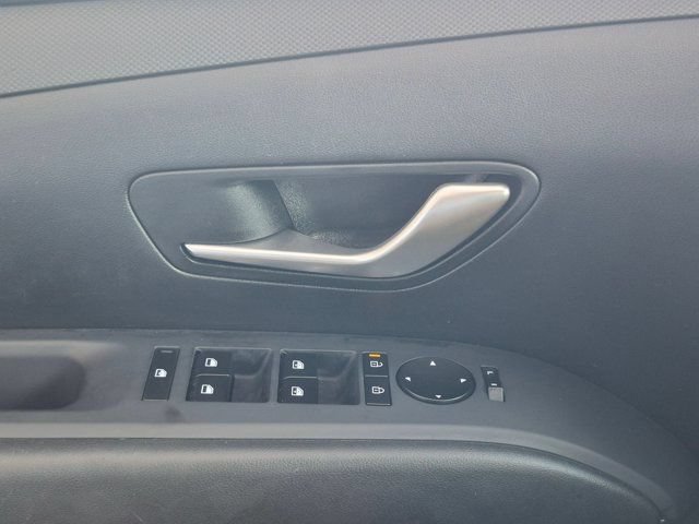 Used 2025 Hyundai Tucson SEL FWD image 13