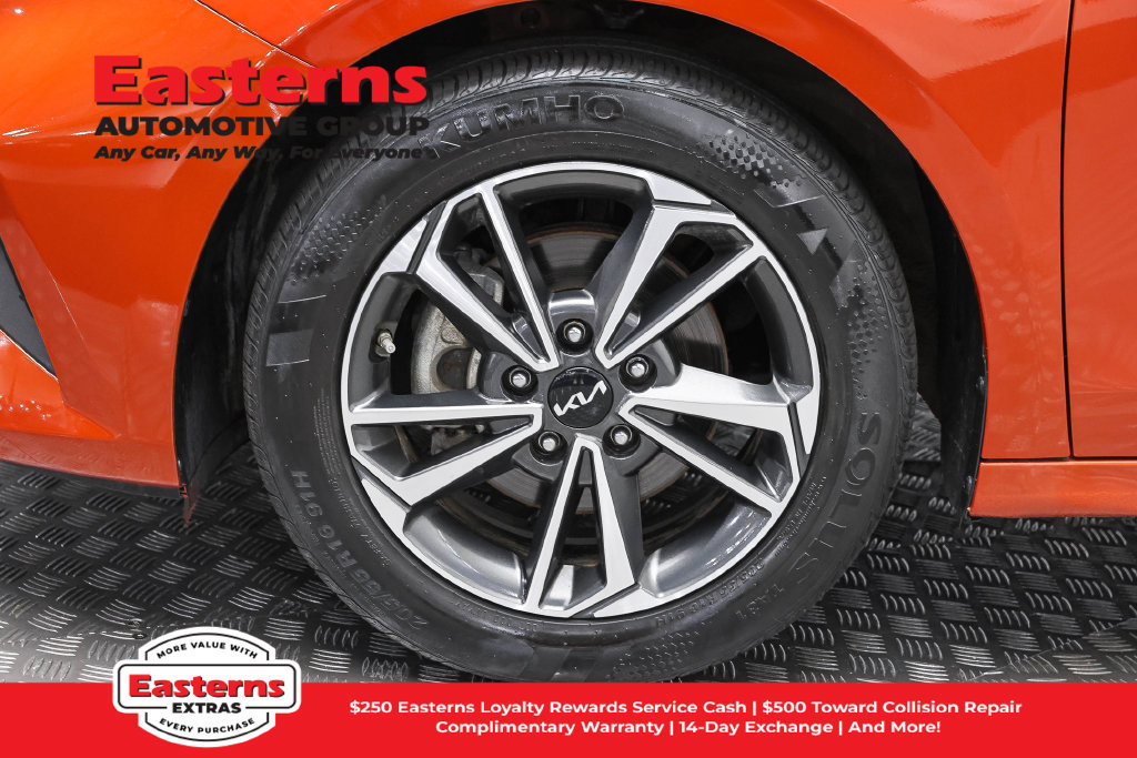 Used 2023 Kia Forte LXS w/ LXS Technology Package FWD image 32