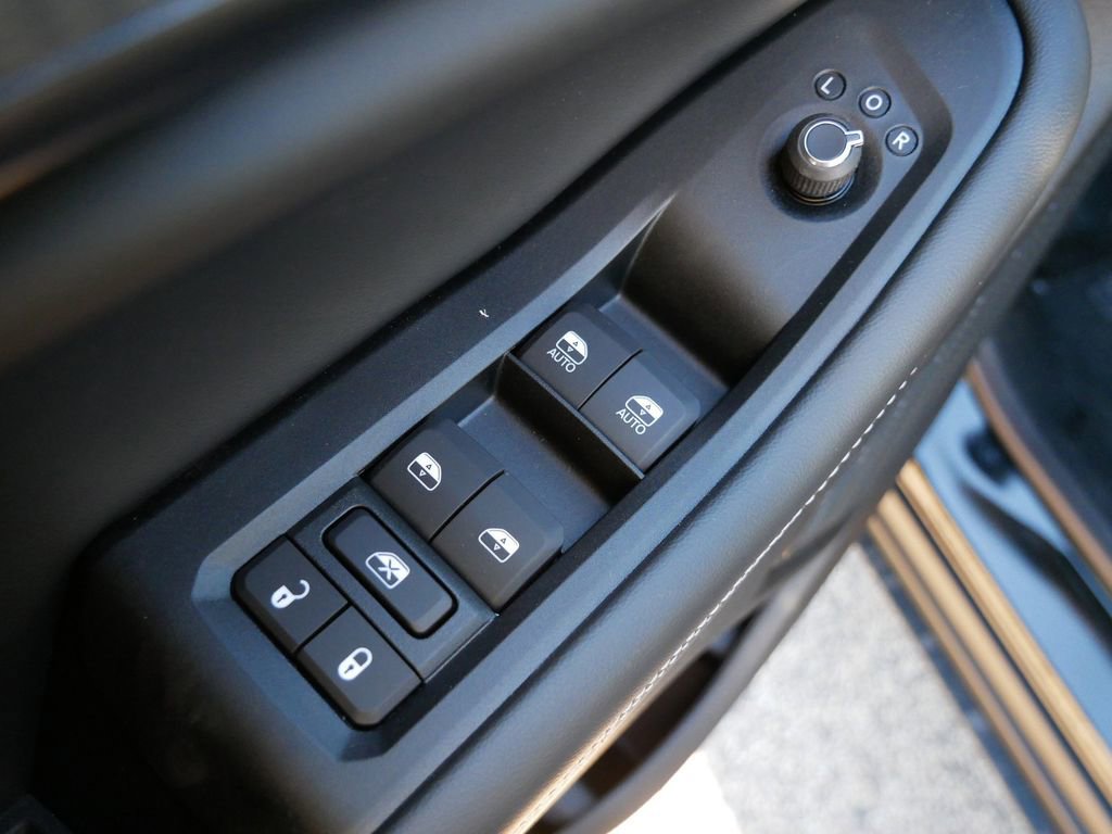 New 2025 Jeep Grand Cherokee Laredo image 33