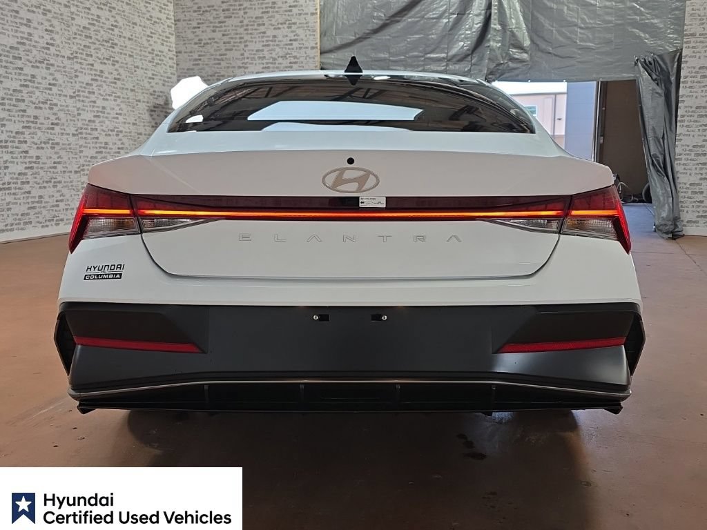 Used 2025 Hyundai Elantra SEL FWD image 6