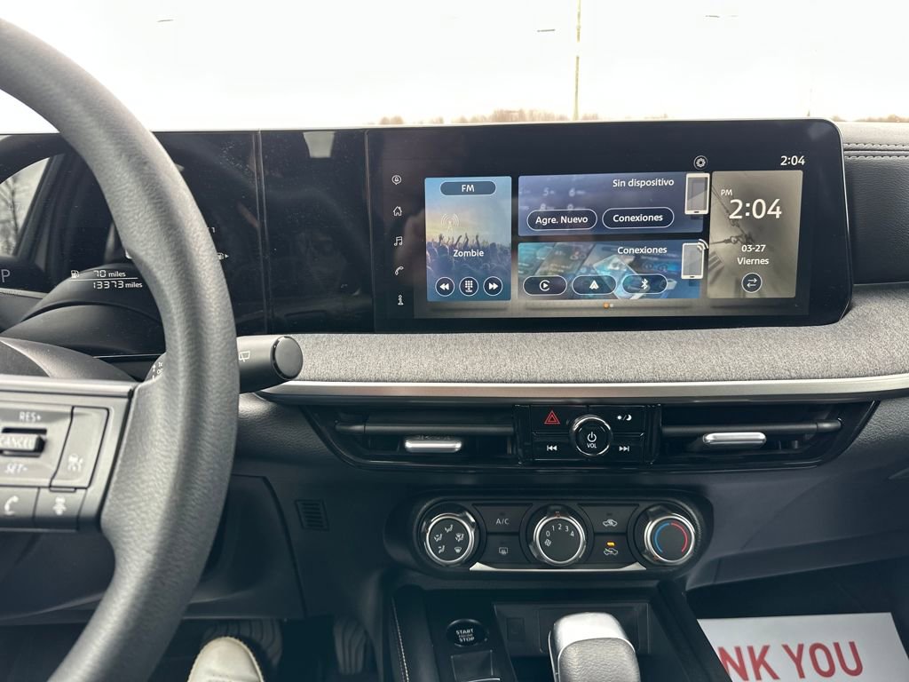 Used 2025 Nissan Kicks SV image 22