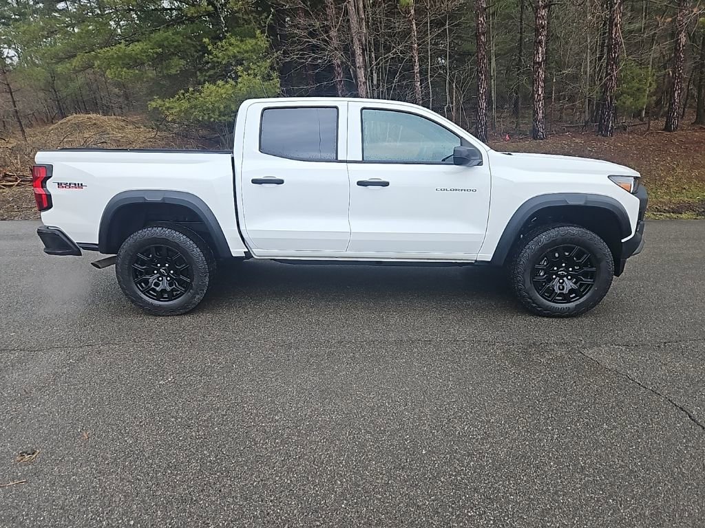 Used 2024 Chevrolet Colorado Trail Boss w/ Advanced Trailering Package image 6