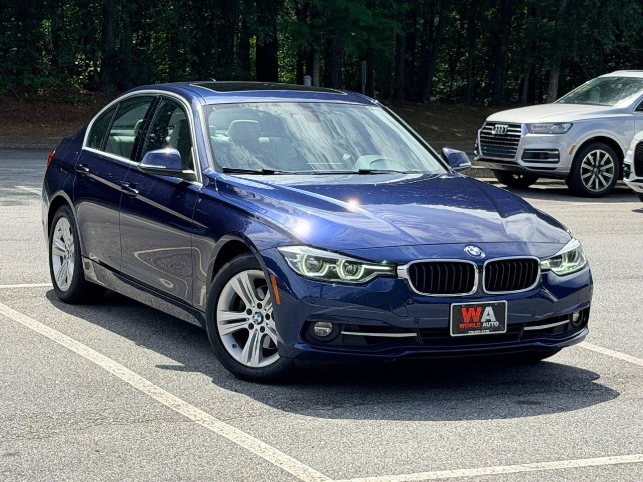 Used 2017 BMW 330i xDrive Sedan AWD/4WD image 4