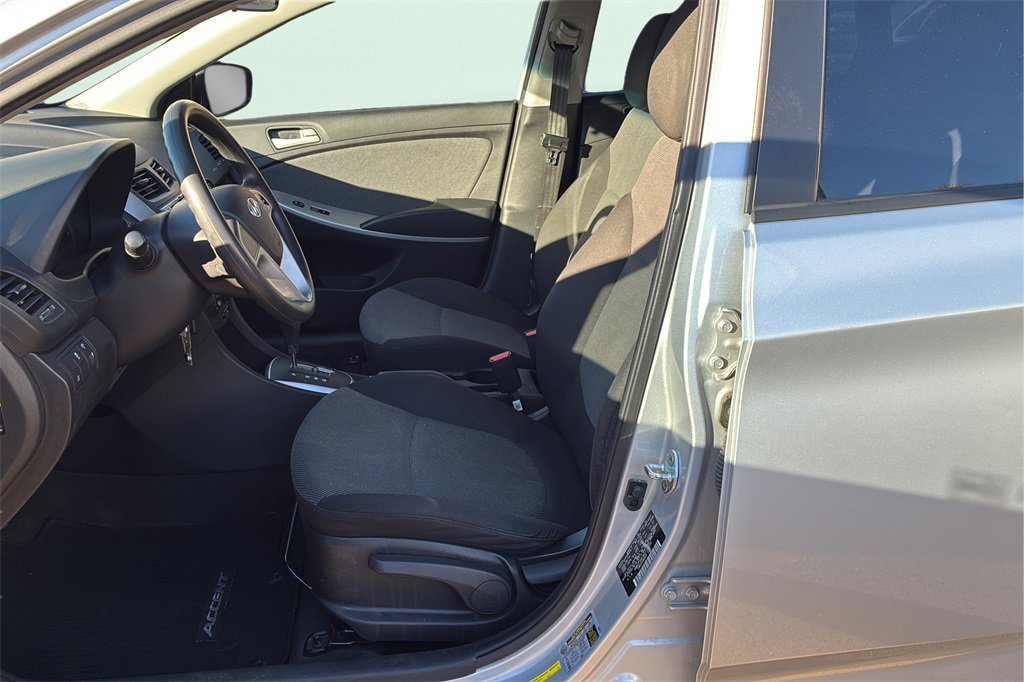 Used 2014 Hyundai Accent GS image 11