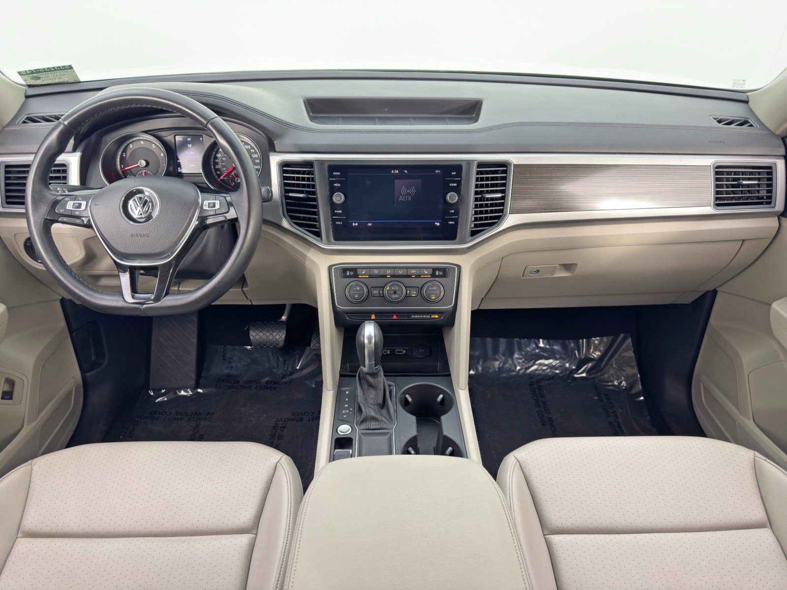 Used 2019 Volkswagen Atlas SE w/ Towing Package image 11