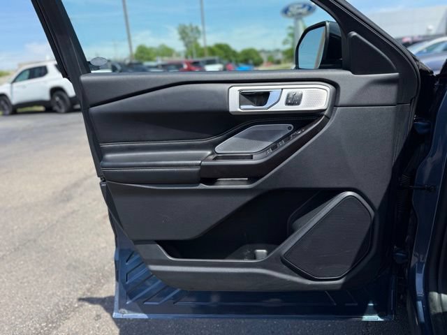 Used 2020 Ford Explorer ST w/ Premium Technology Package AWD/4WD image 11