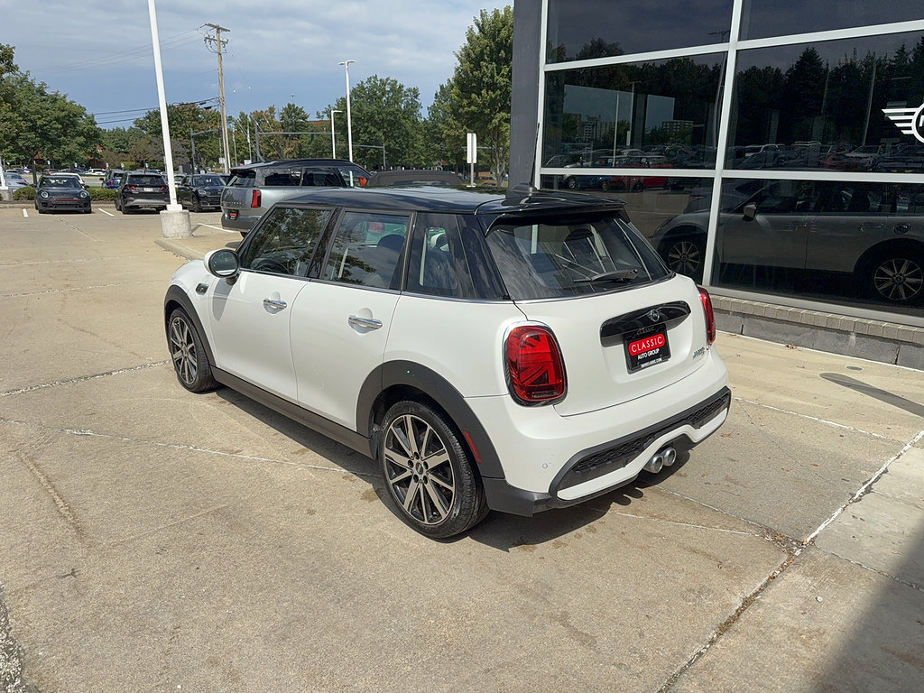 Used 2024 MINI Cooper S FWD image 3