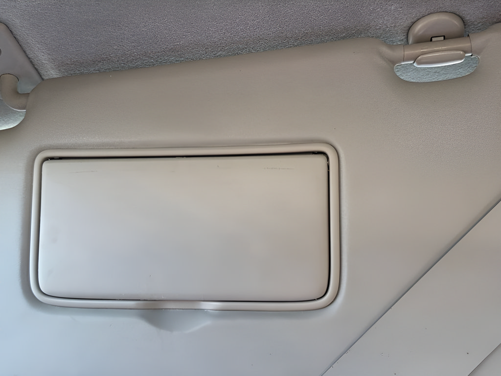 Used 2021 Nissan Kicks S FWD image 12