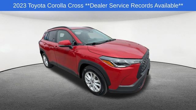 Used 2023 Toyota Corolla Cross LE AWD/4WD image 2