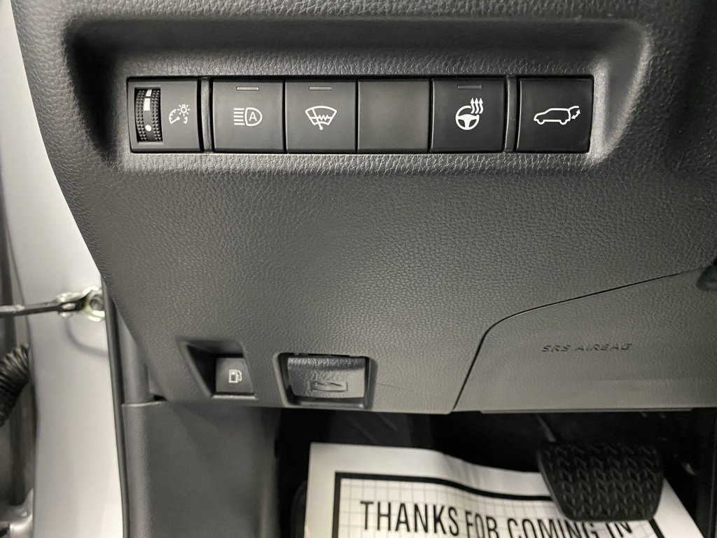 Used 2022 Toyota RAV4 XLE Premium image 31