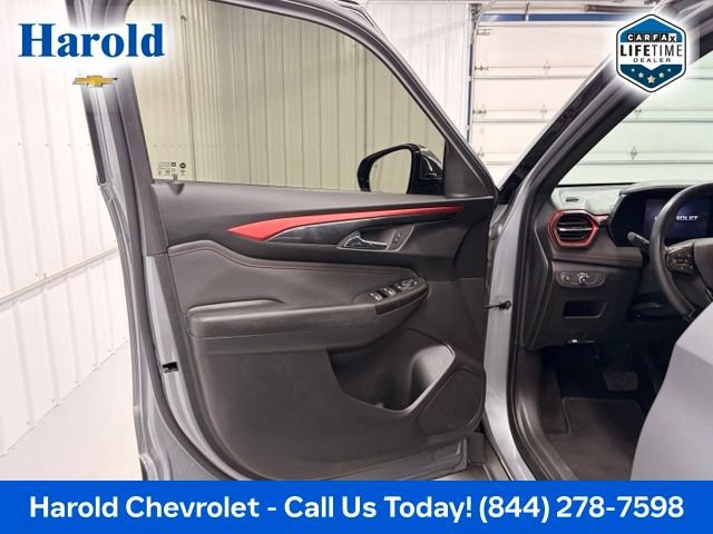 Used 2024 Chevrolet TrailBlazer RS w/ Driver Confidence Package AWD/4WD image 14