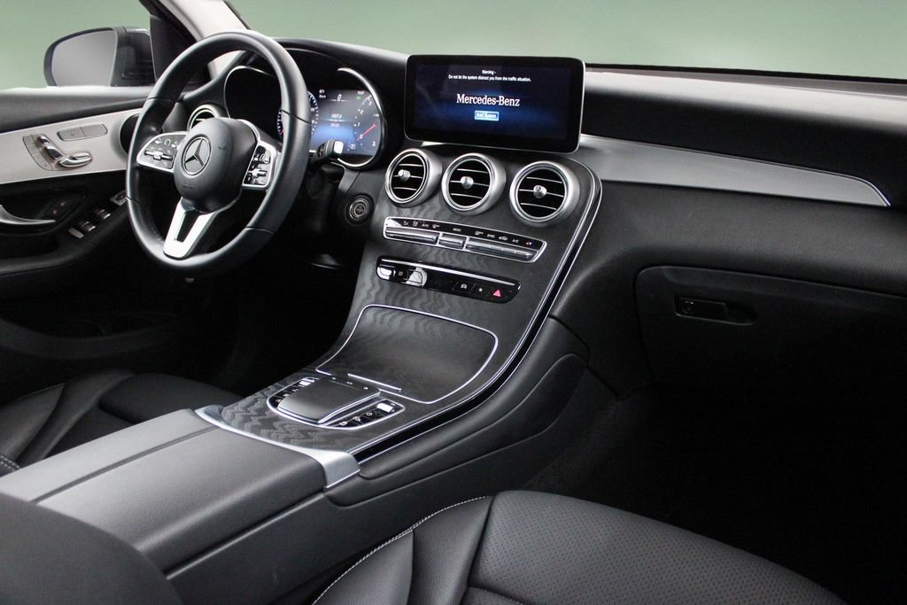Used 2022 Mercedes-Benz GLC 300 image 21