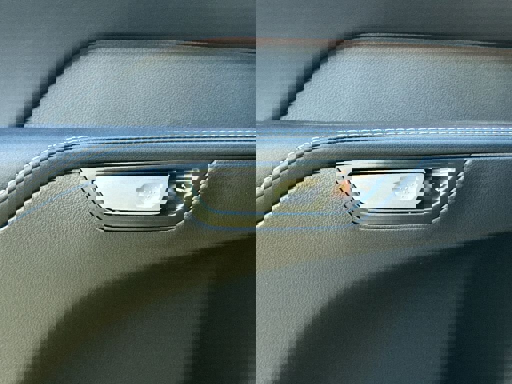 New 2026 Lexus RX 450h AWD image 13