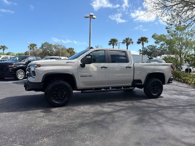New 2026 Chevrolet Silverado 2500 ZR2 image 3