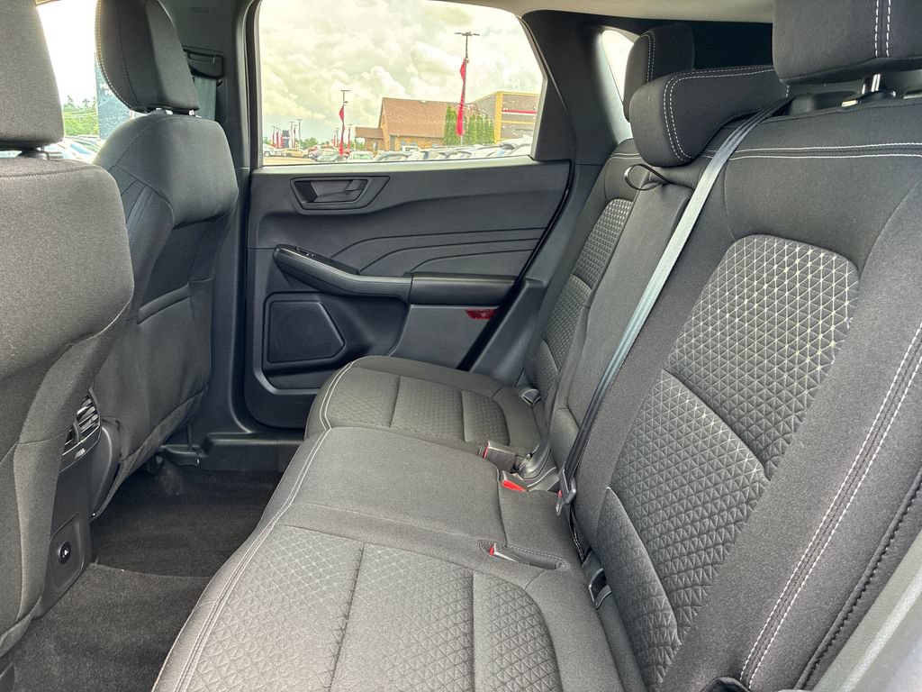 Used 2025 Ford Escape Active w/ Tech Pack #1 AWD/4WD image 13