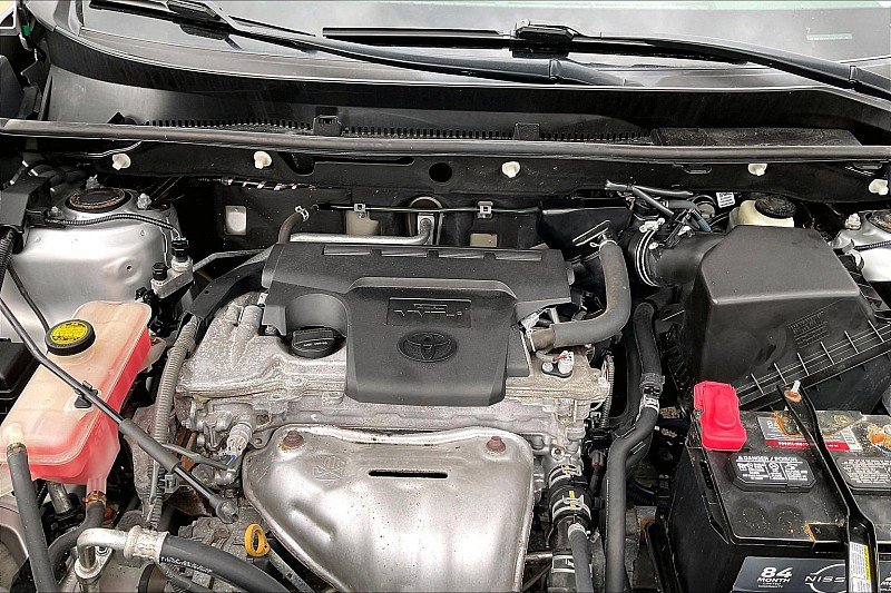 Used 2015 Toyota RAV4 Limited w/ Technology Package AWD/4WD image 30