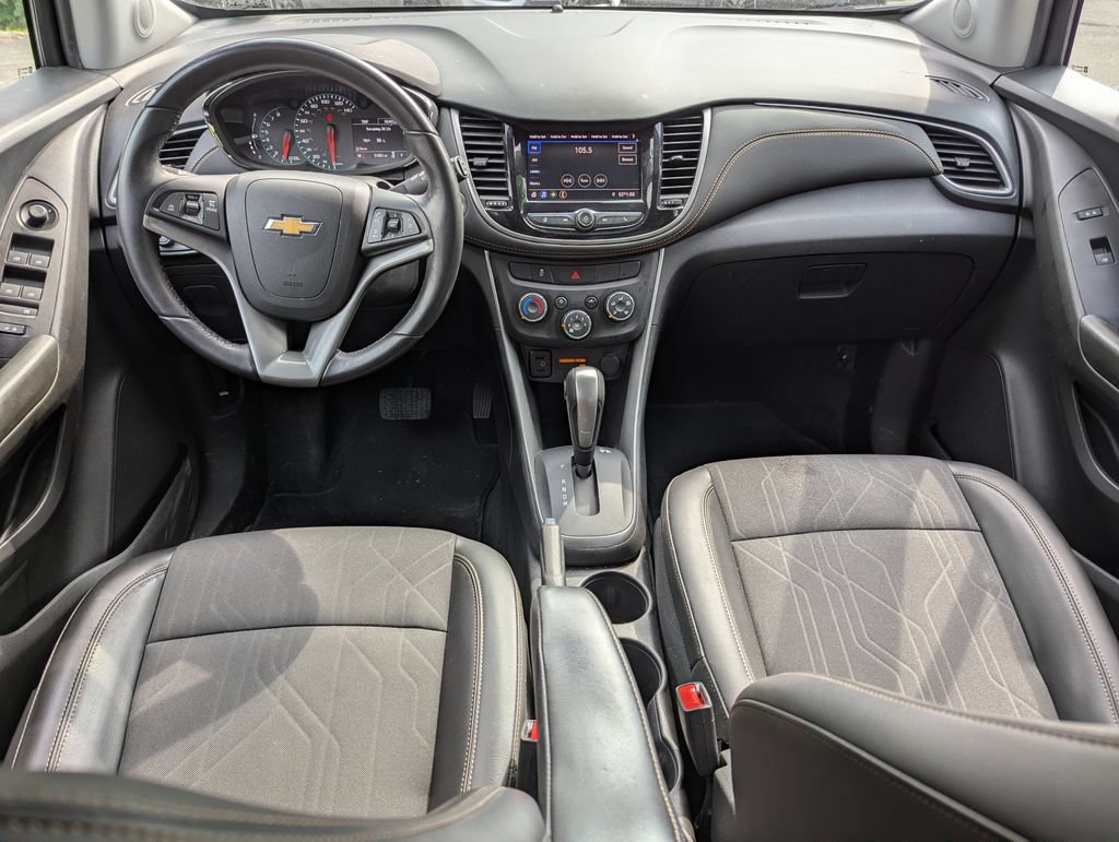 Used 2022 Chevrolet Trax LT w/ LT Convenience Package AWD/4WD image 10
