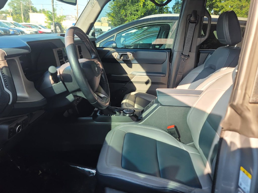 Used 2024 Ford Bronco Outer Banks AWD/4WD image 14