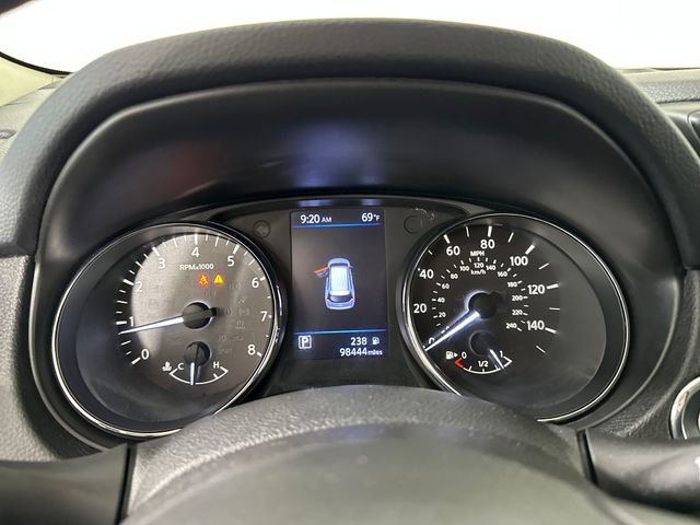 Used 2018 Nissan Rogue SV image 17