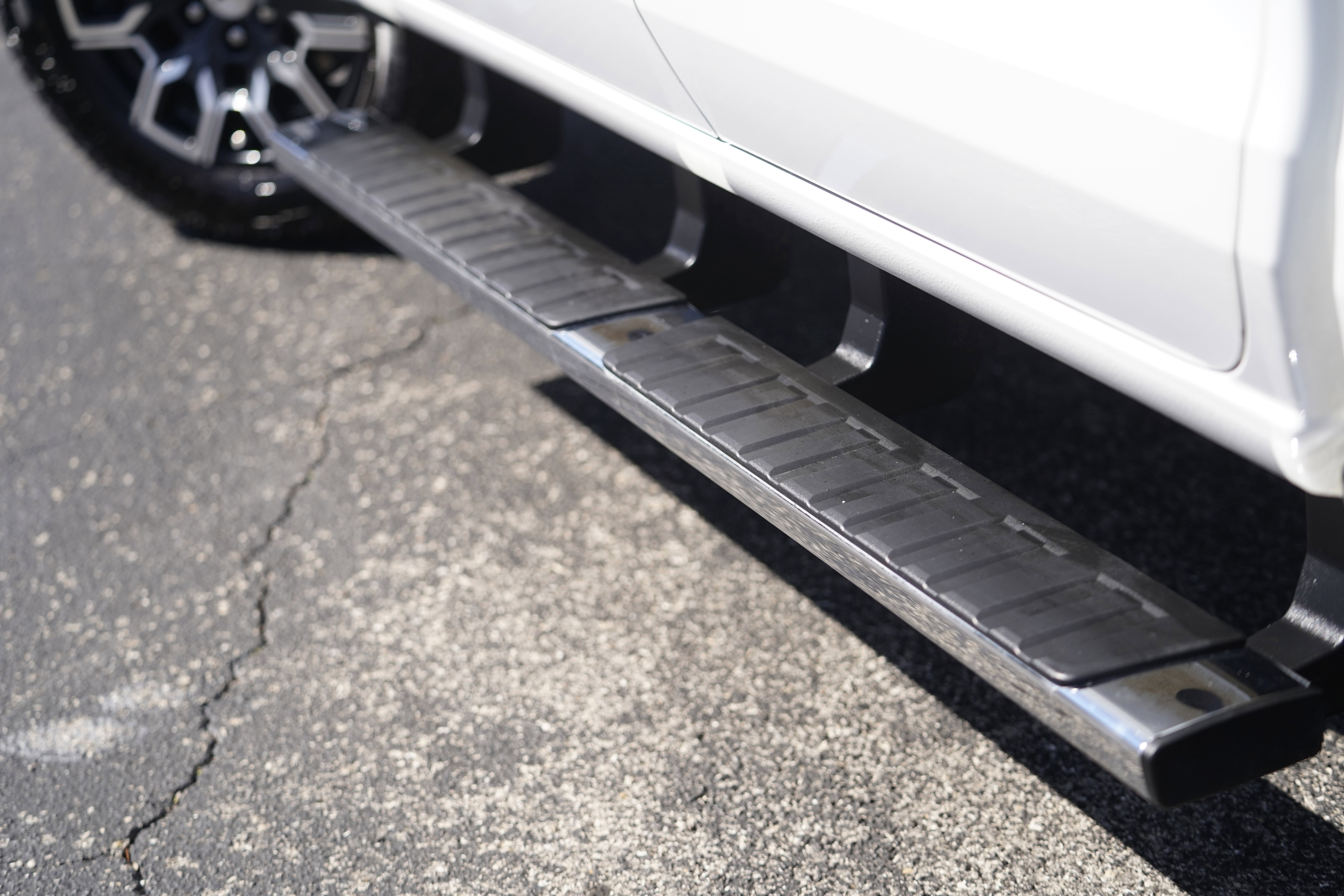 Used 2024 Chevrolet Colorado Z71 w/ Safety Package image 37