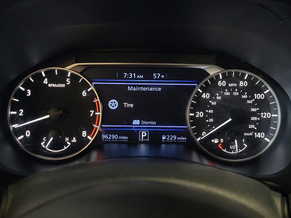 Used 2019 Nissan Altima 2.5 SR w/ SR Premium Package image 23