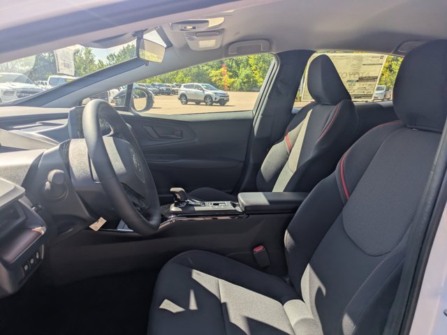 New 2027 Toyota Prius Plug-In Hybrid FWD image 19