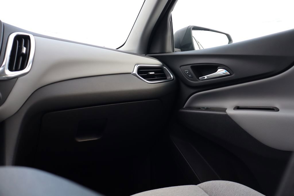 Used 2024 Chevrolet Equinox LS image 37