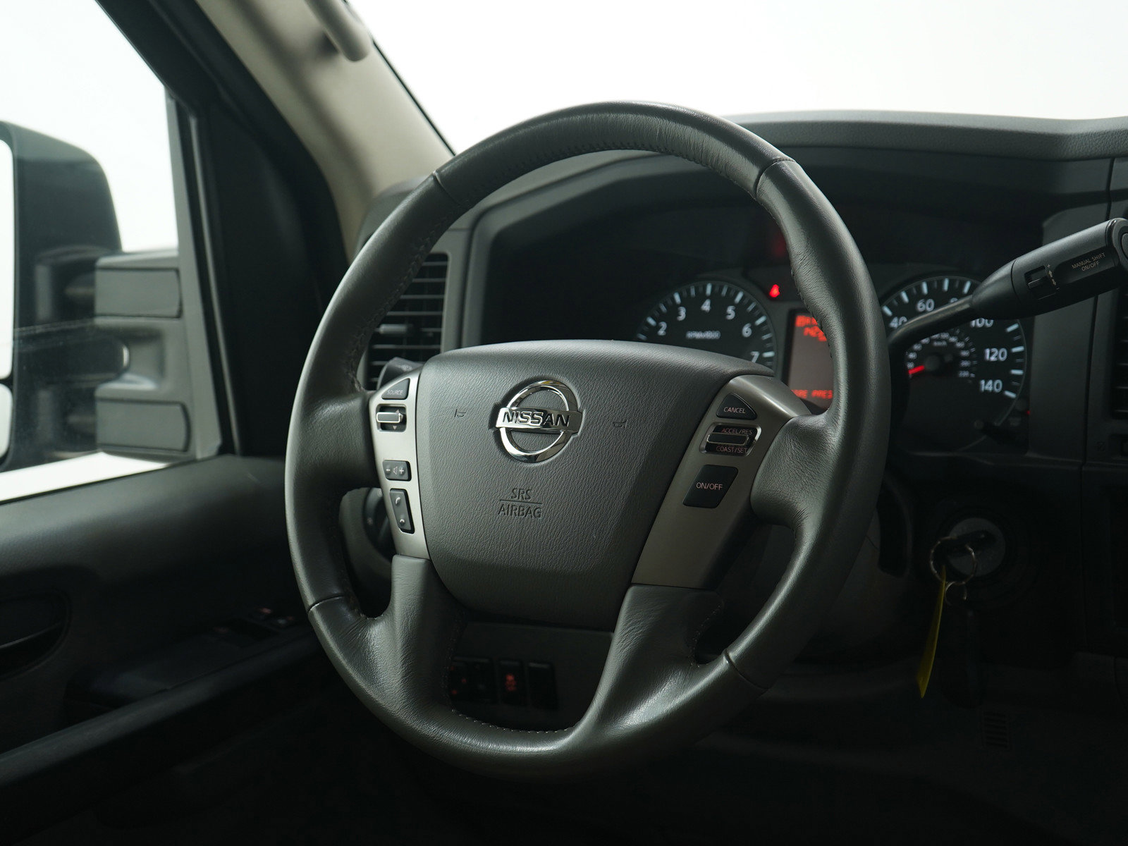 Used 2018 Nissan NV 3500 SL image 16