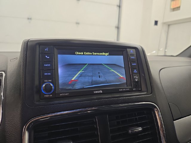 Used 2016 Dodge Grand Caravan R/T FWD image 26