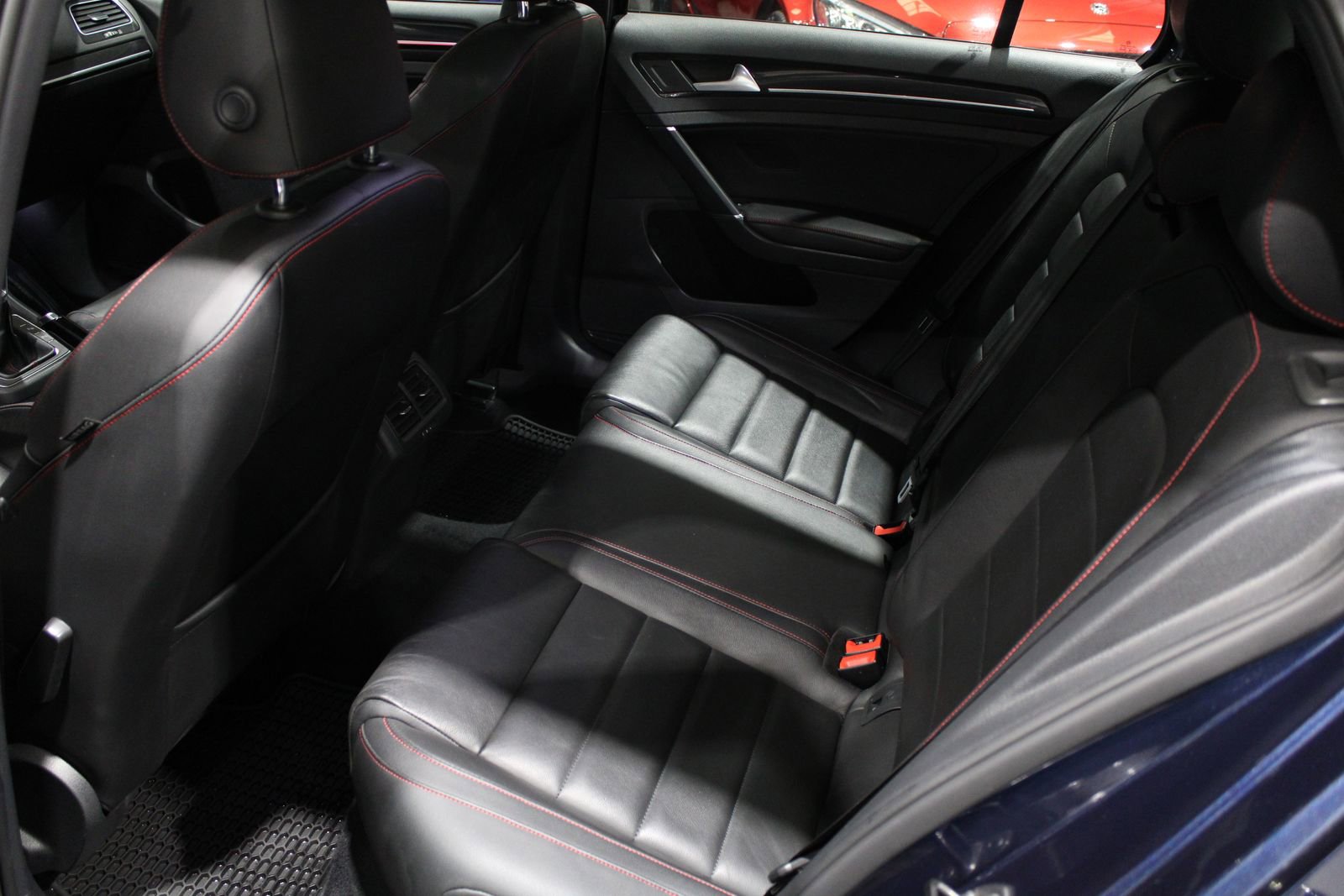 Used 2016 Volkswagen GTI SE FWD image 14