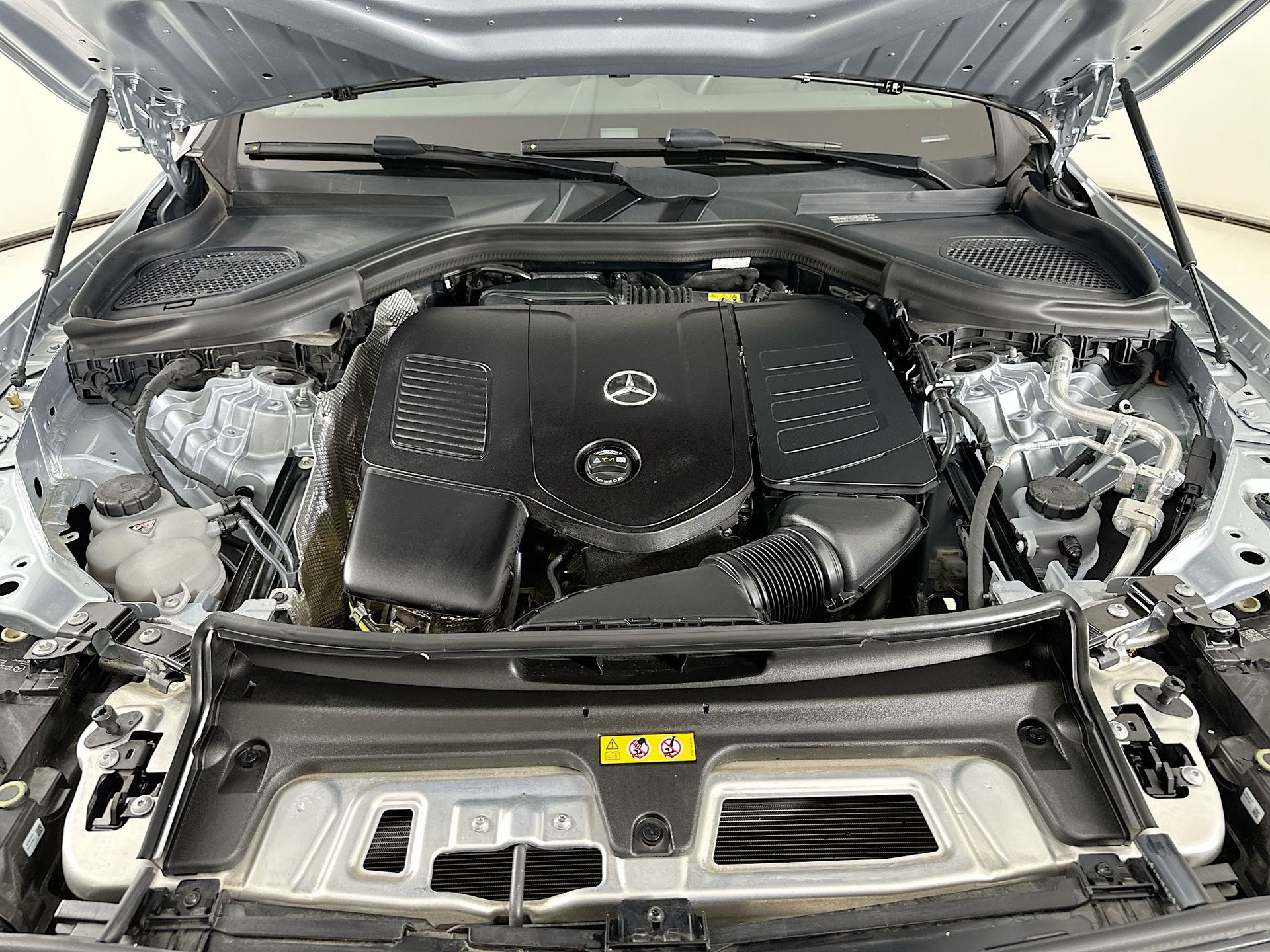 Certified 2025 Mercedes-Benz GLC 300 4MATIC image 31