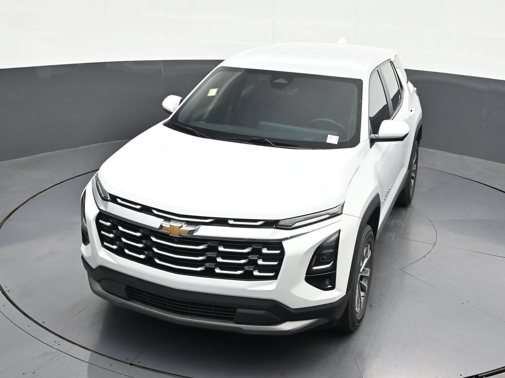Used 2025 Chevrolet Equinox LT w/ Safety and Technology Package FWD image 23