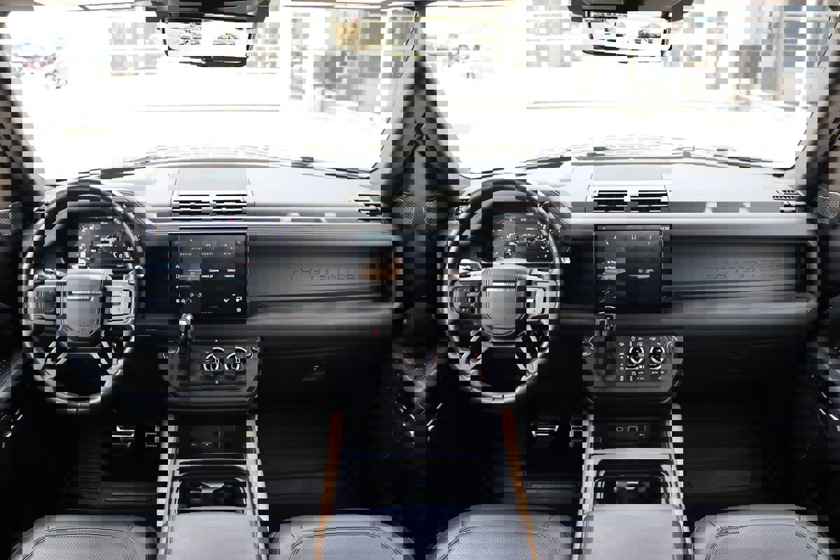 Used 2022 Land Rover Defender 110 X image 19