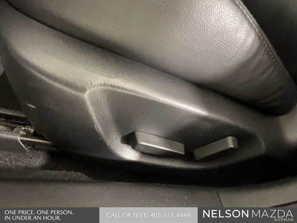 Used 2018 MAZDA MAZDA3 Grand Touring image 28