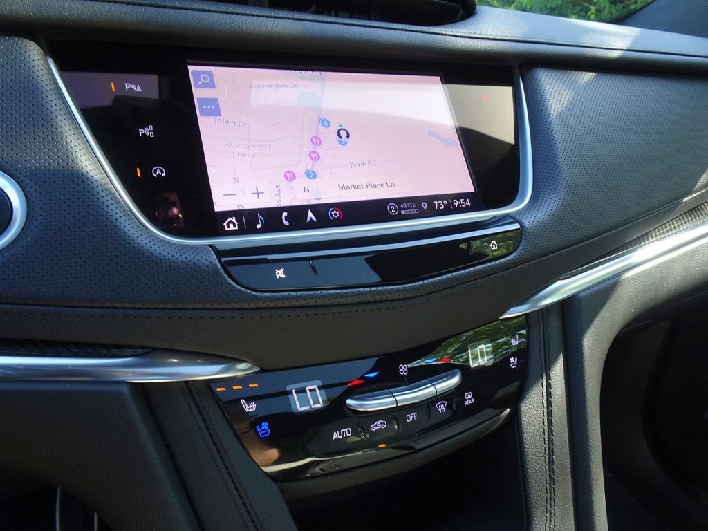 Certified 2023 Cadillac XT5 Sportv w/ Technology Package AWD/4WD image 17