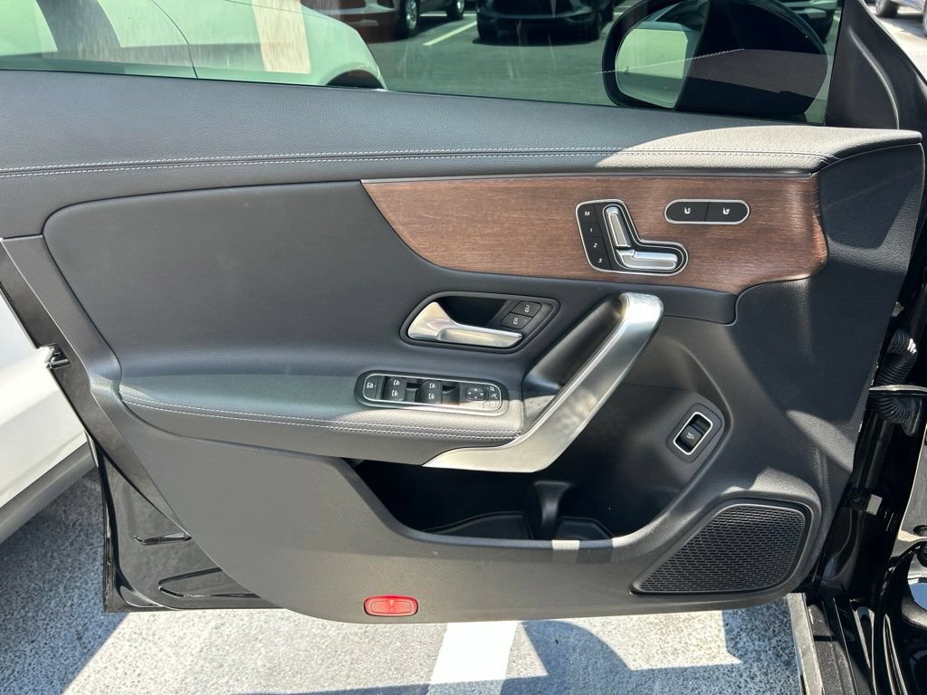 Used 2023 Mercedes-Benz CLA 35 AMG 4MATIC image 17