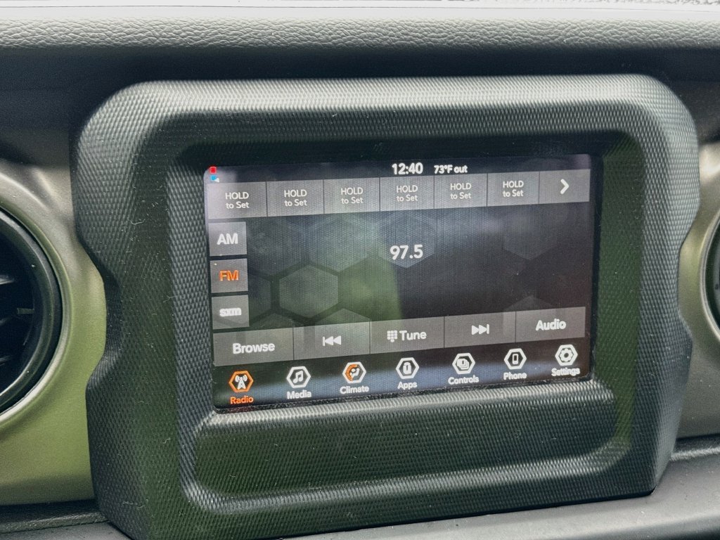 Certified 2022 Jeep Wrangler Unlimited Sport AWD/4WD image 16