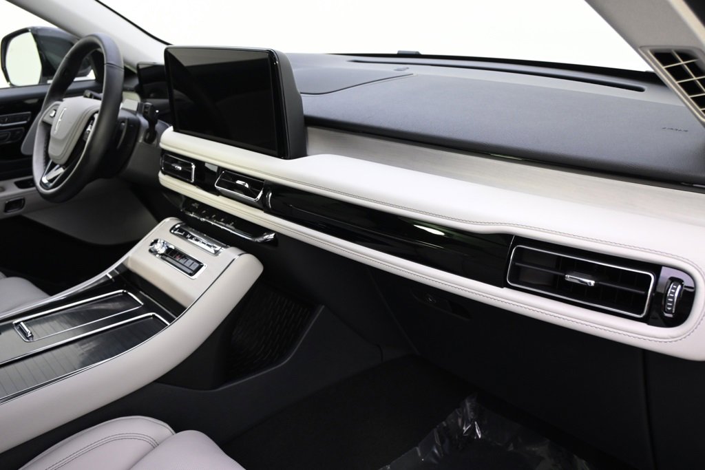 New 2026 Lincoln Aviator Reserve image 15