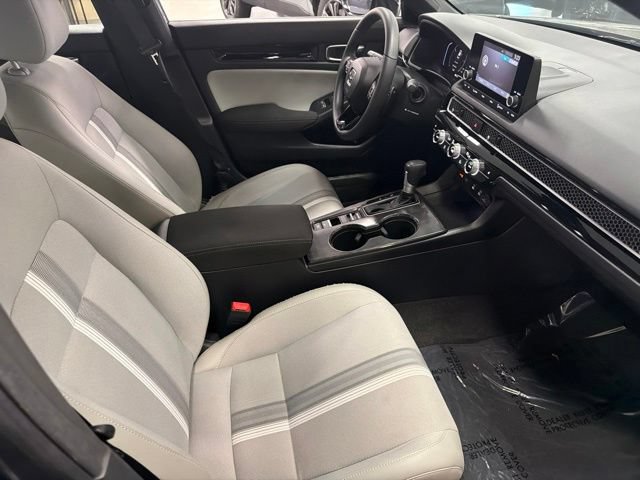 Used 2025 Honda Civic Sport image 9