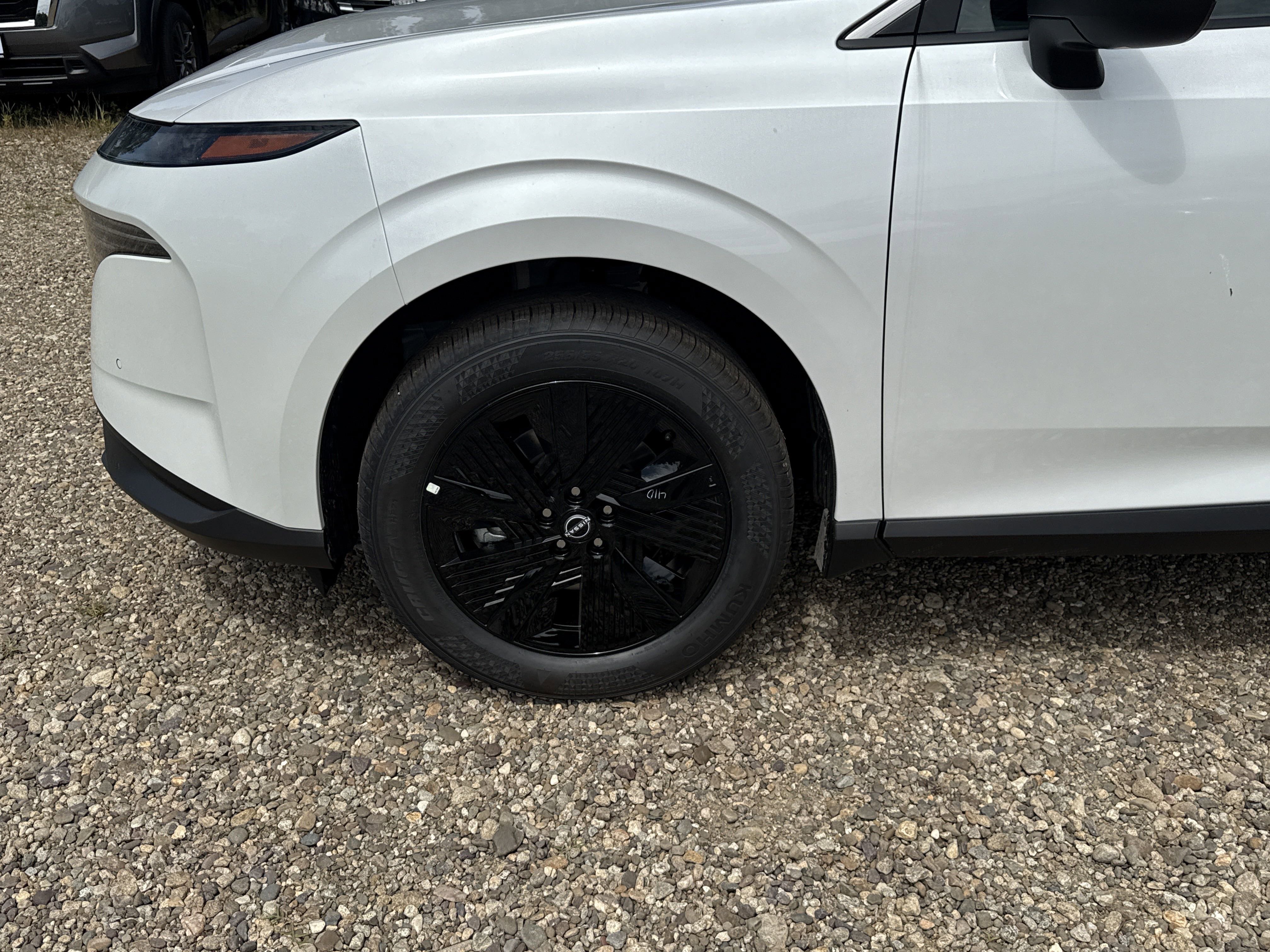 New 2025 Nissan Murano SV image 5