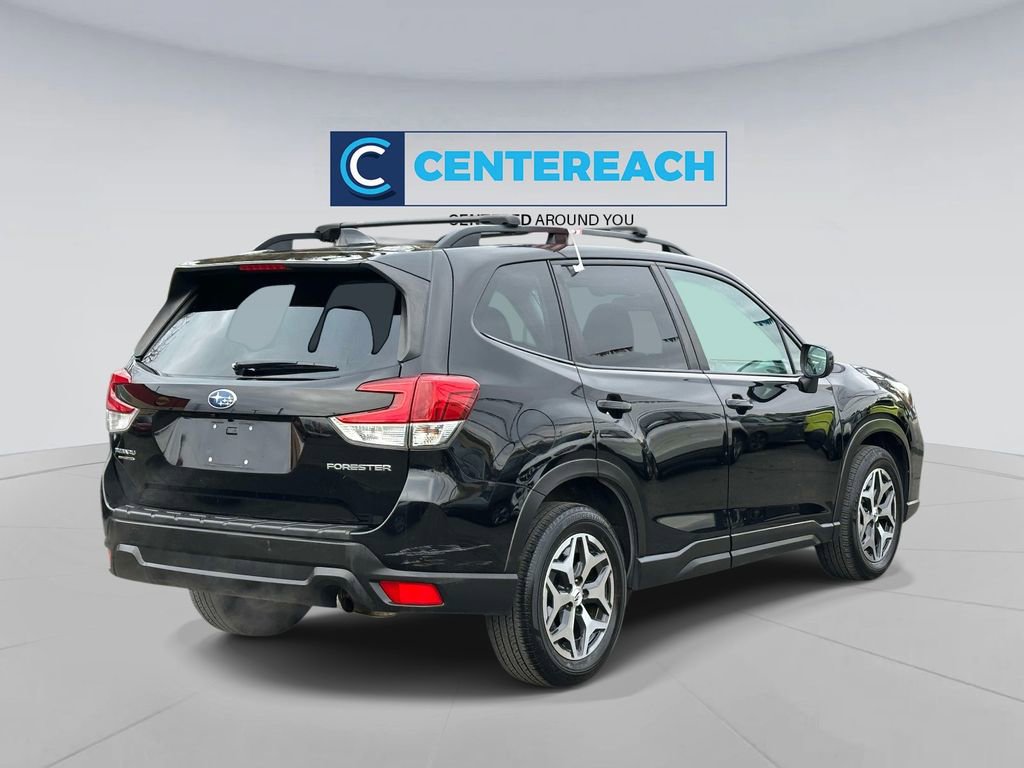Used 2021 Subaru Forester Premium AWD/4WD image 5
