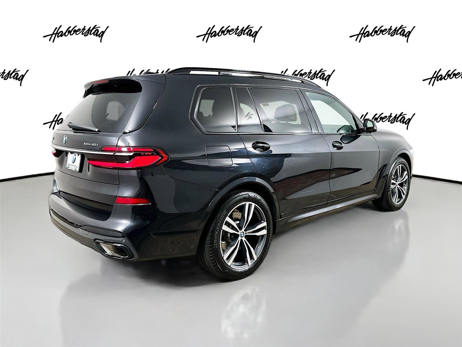 Used 2023 BMW X7 xDrive40i w/ M Sport Package image 5